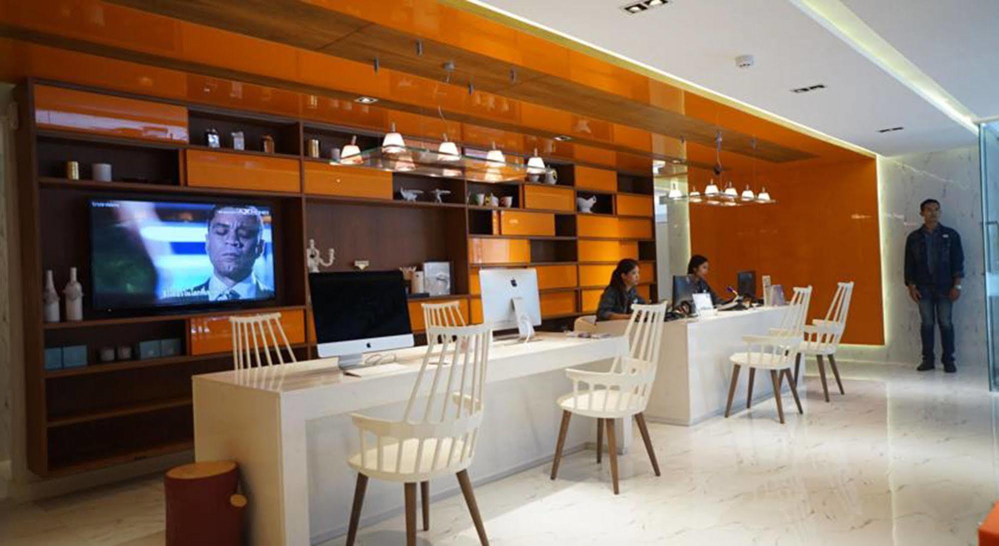 S Box Sukhumvit
