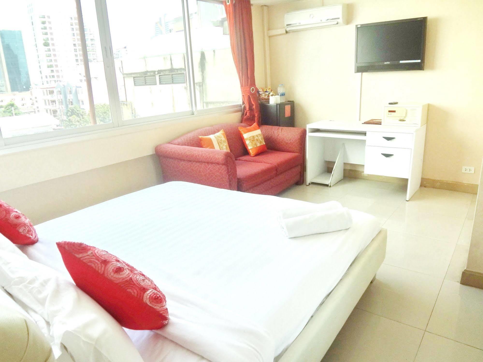 Diamond Silom