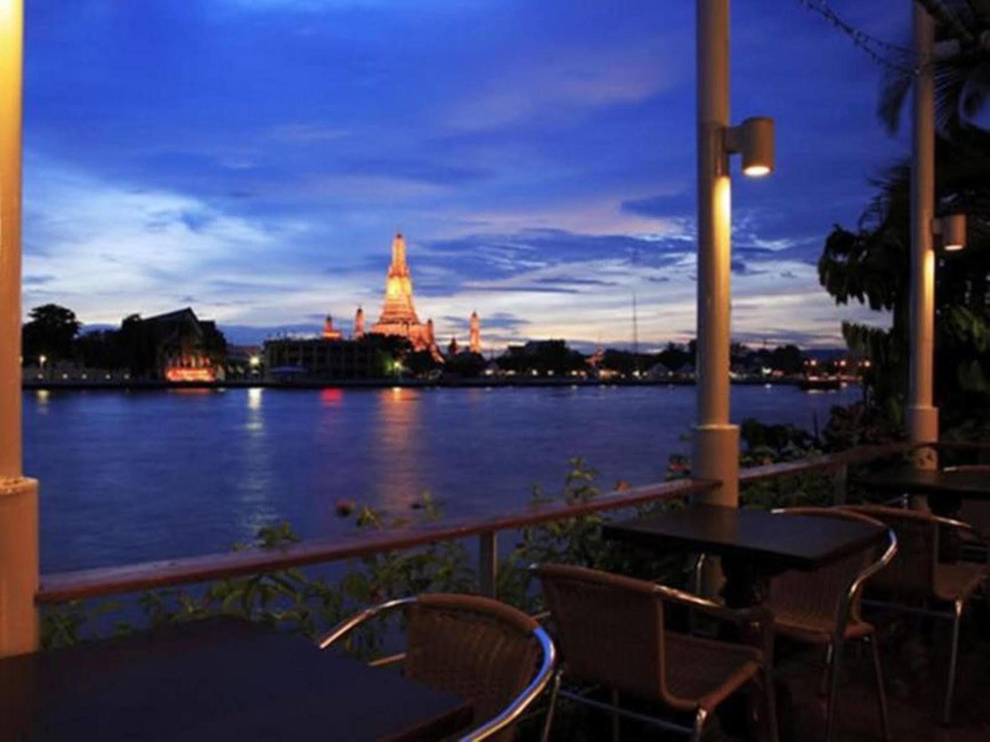 Aurum The River Place Hotel