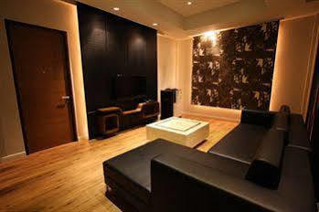 Siam Swana 3*