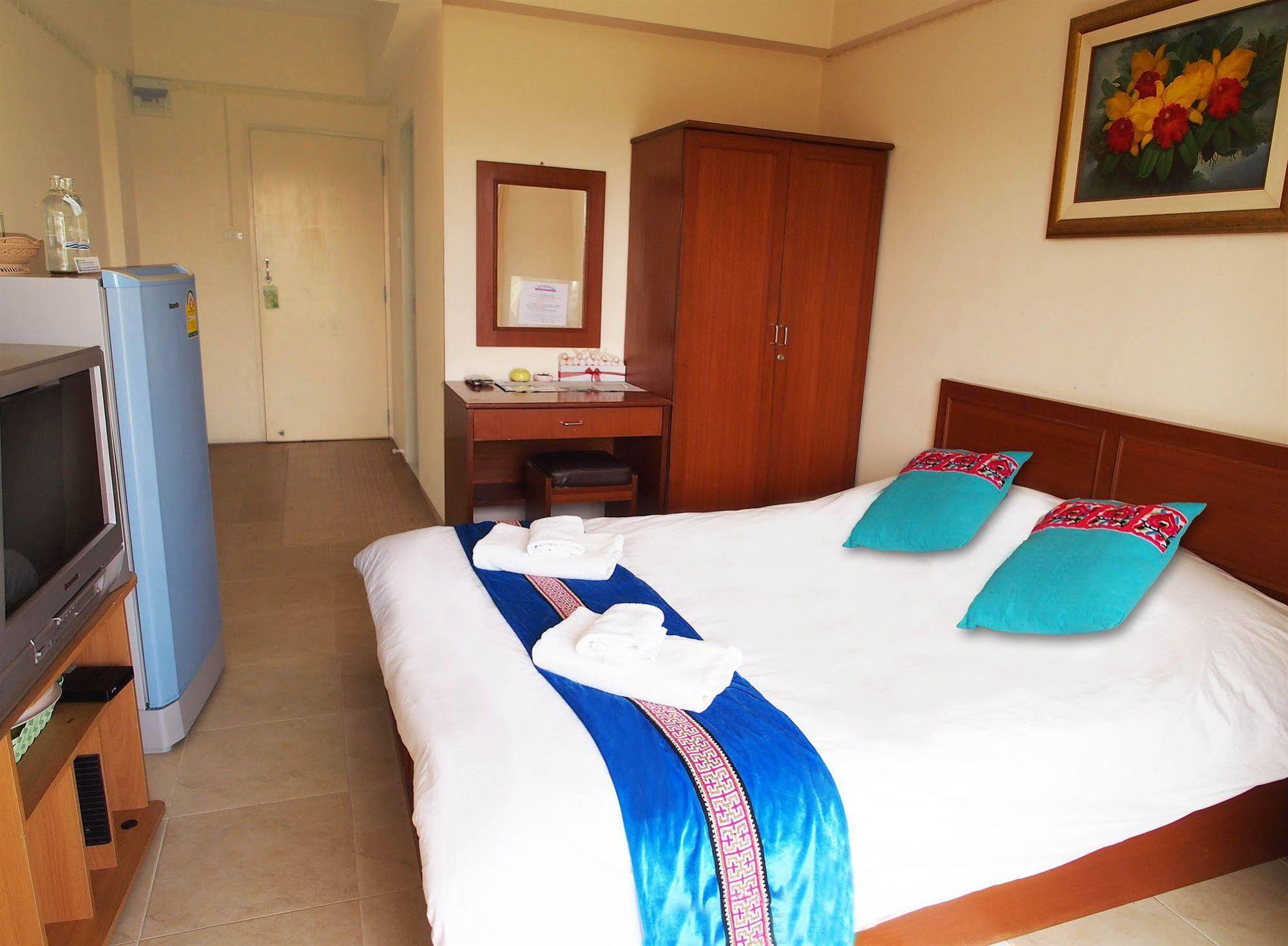 Thanapa Place 2*