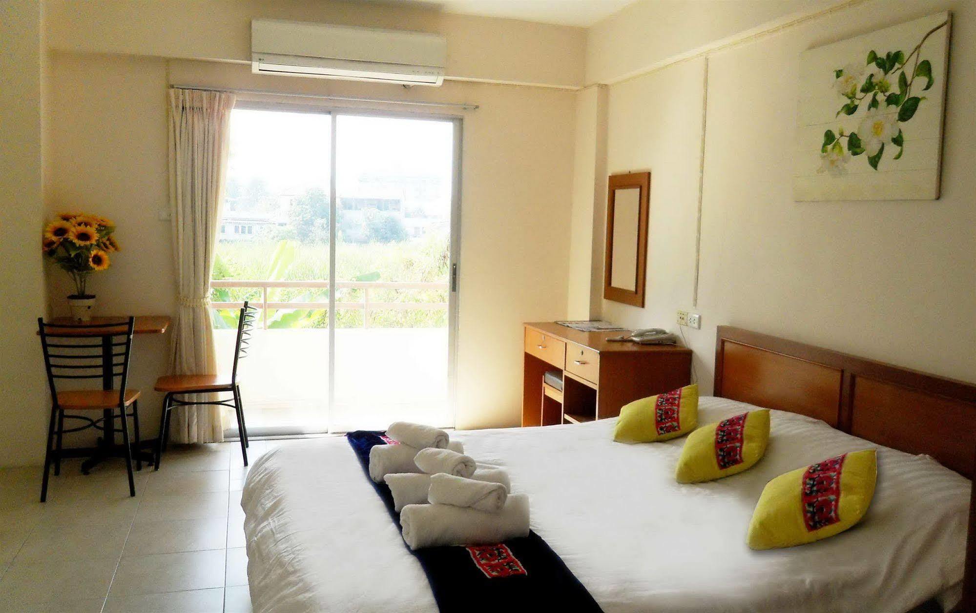 Thanapa Place Motel Bangkok