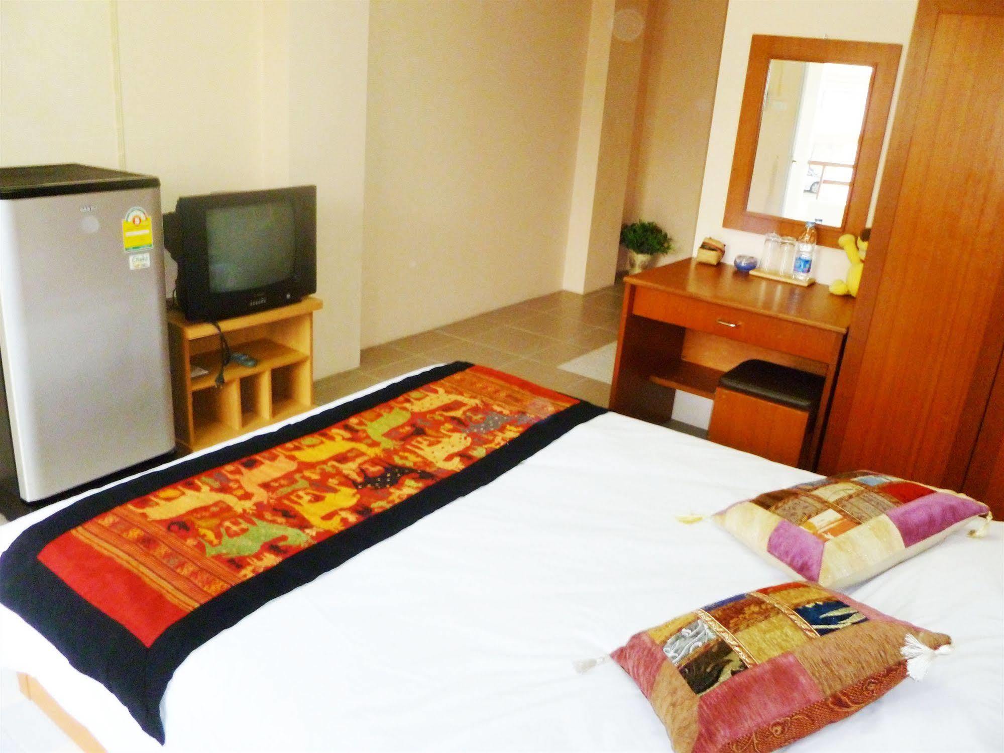 Thanapa Place