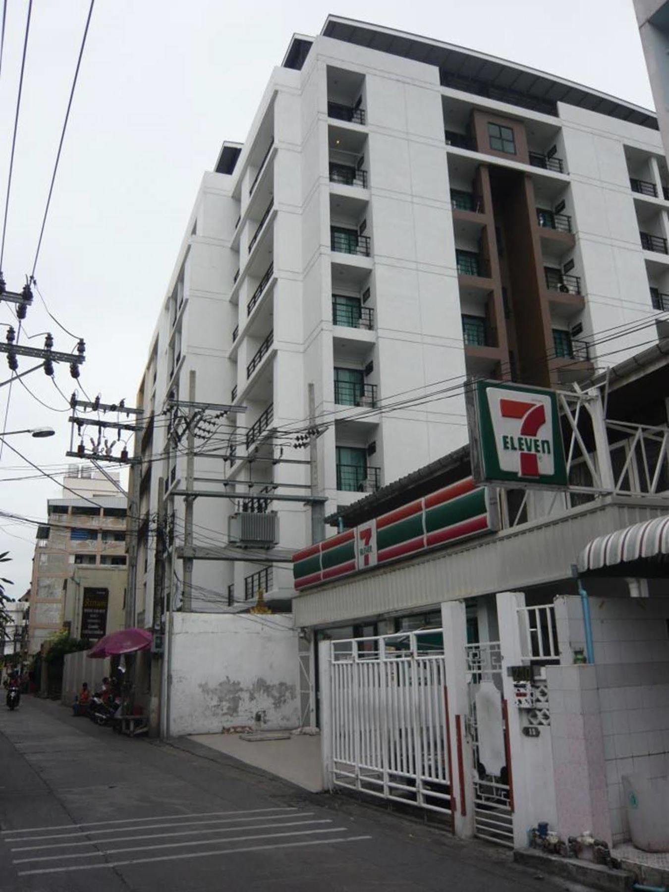 Aparthotel The Atrium Ratchada 13