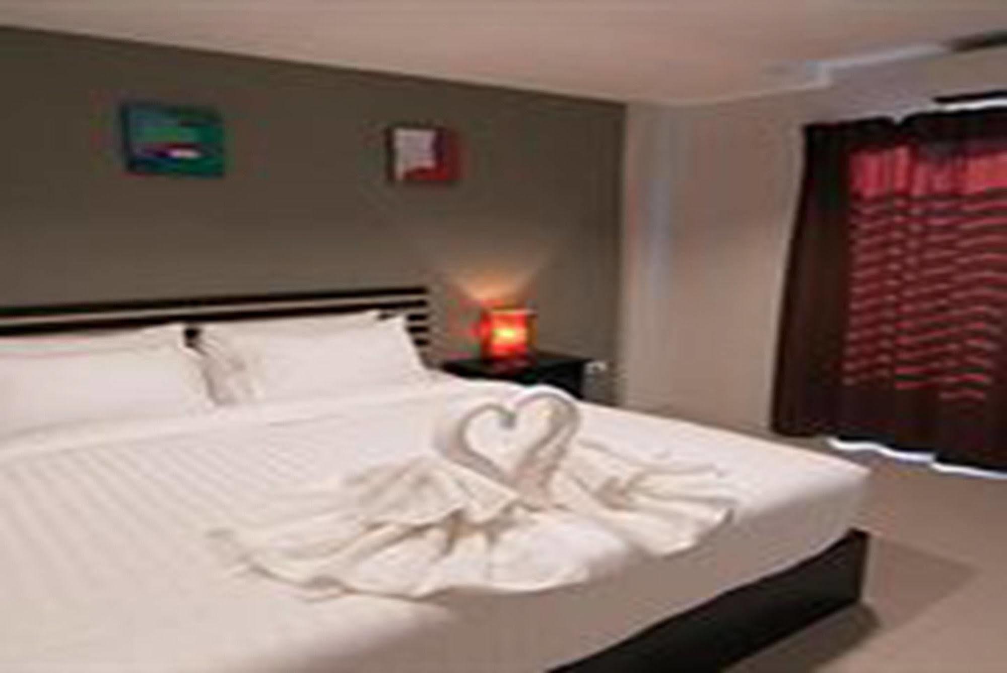 Nest Boutique Hotel 4*