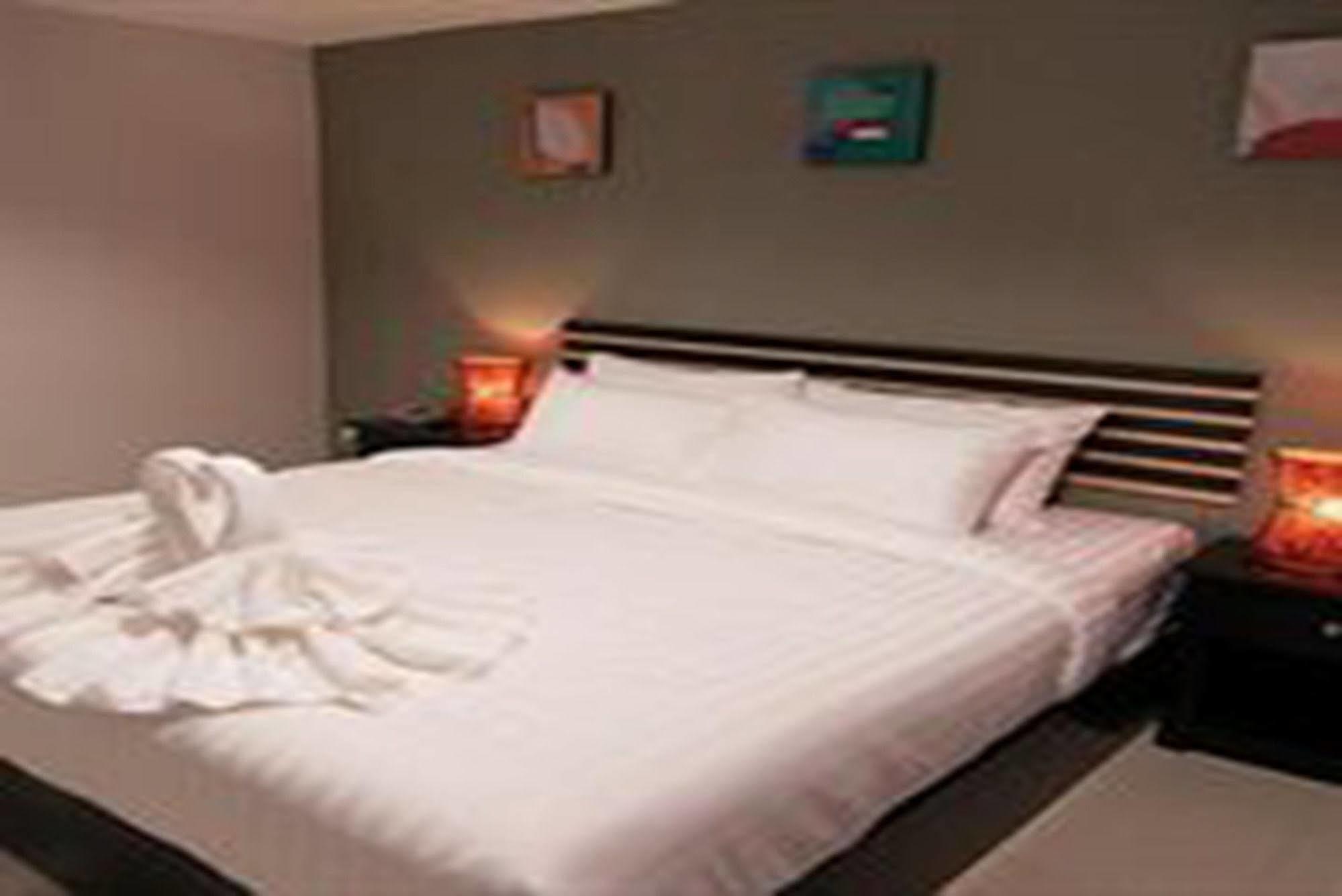 Nest Boutique 4*