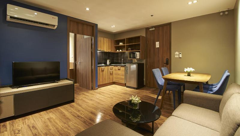 Amp Am House 4*