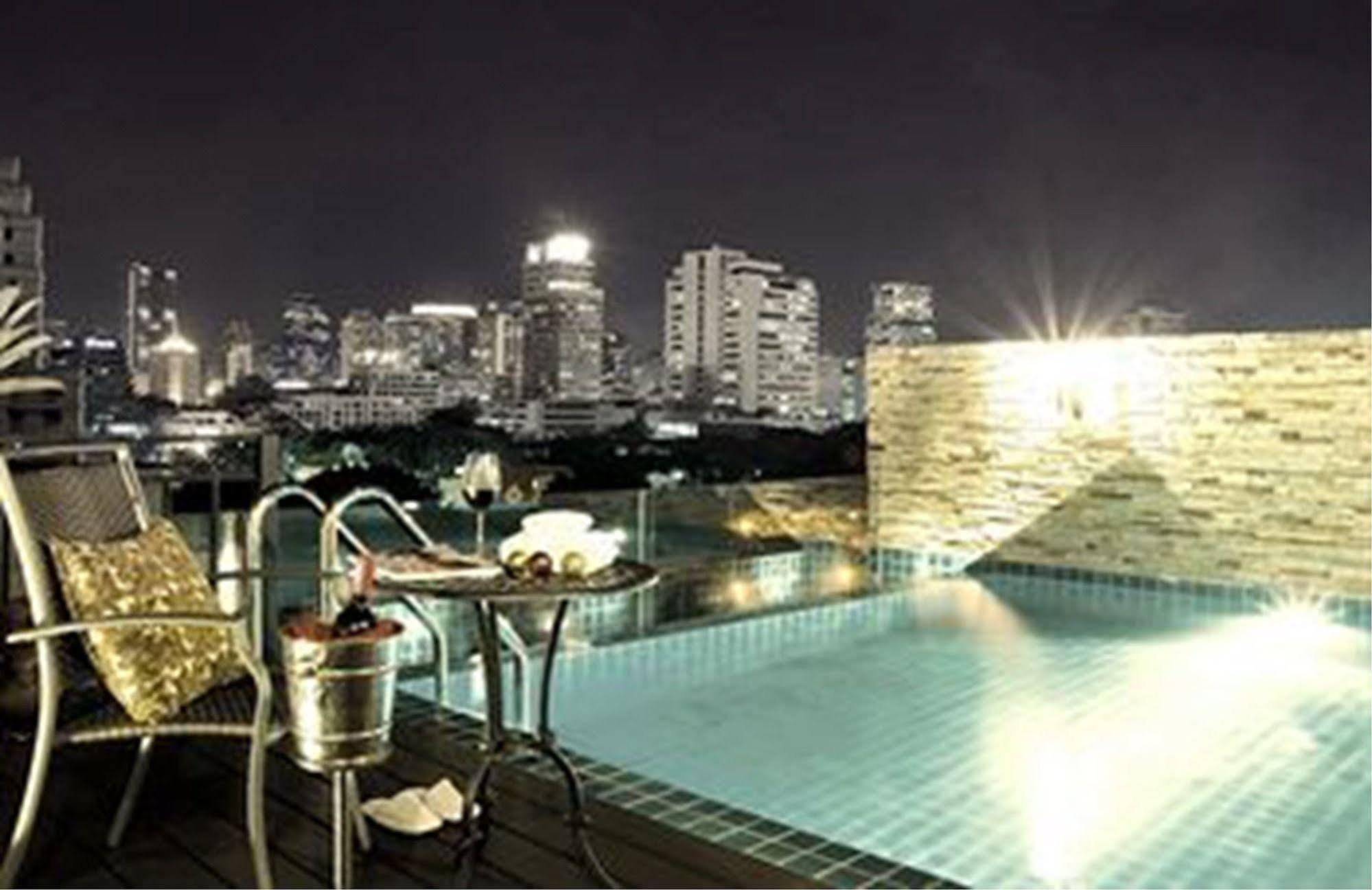 Rongratana Executive Apartamento Banguecoque