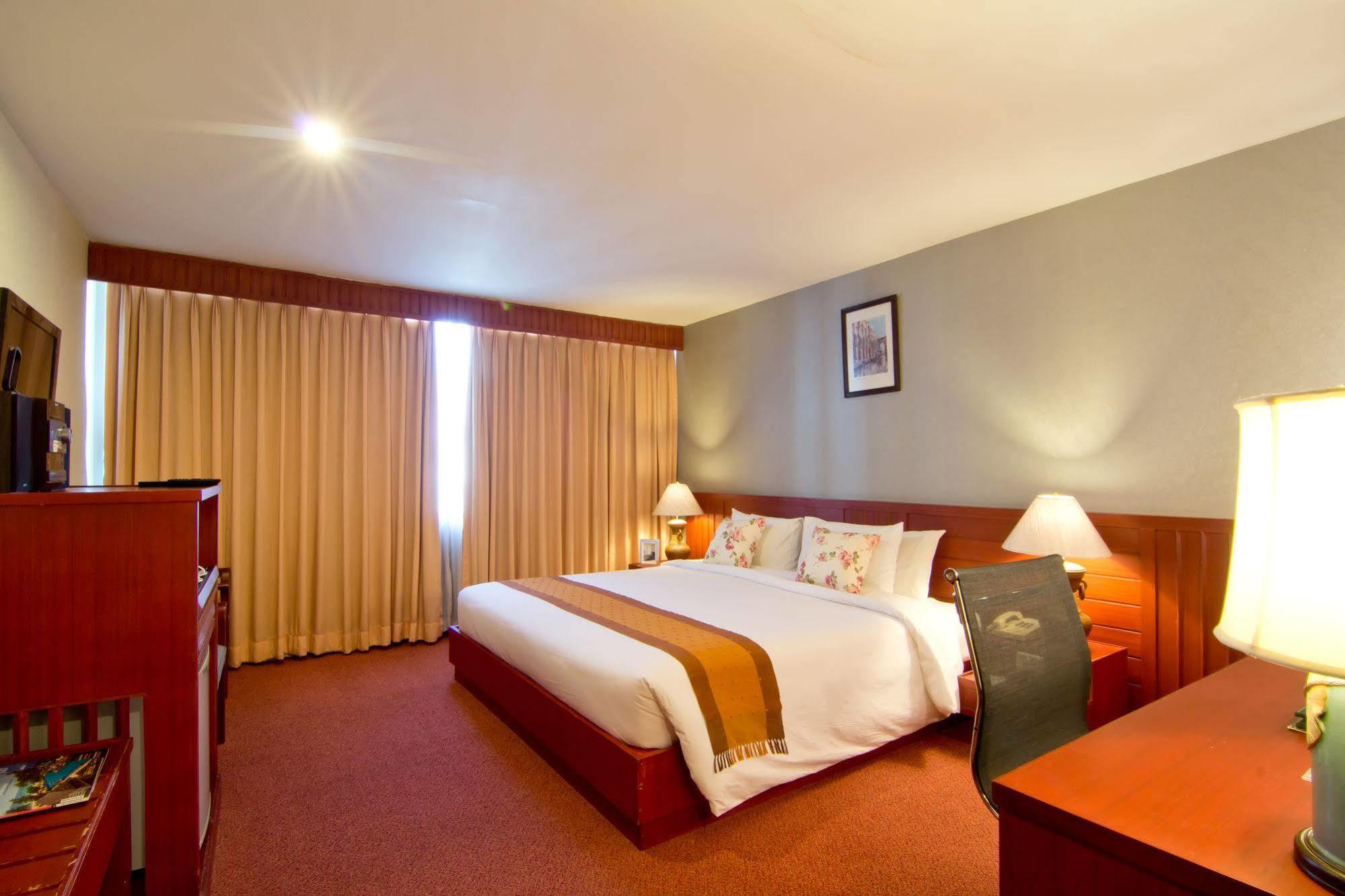 Hotel Manhattan