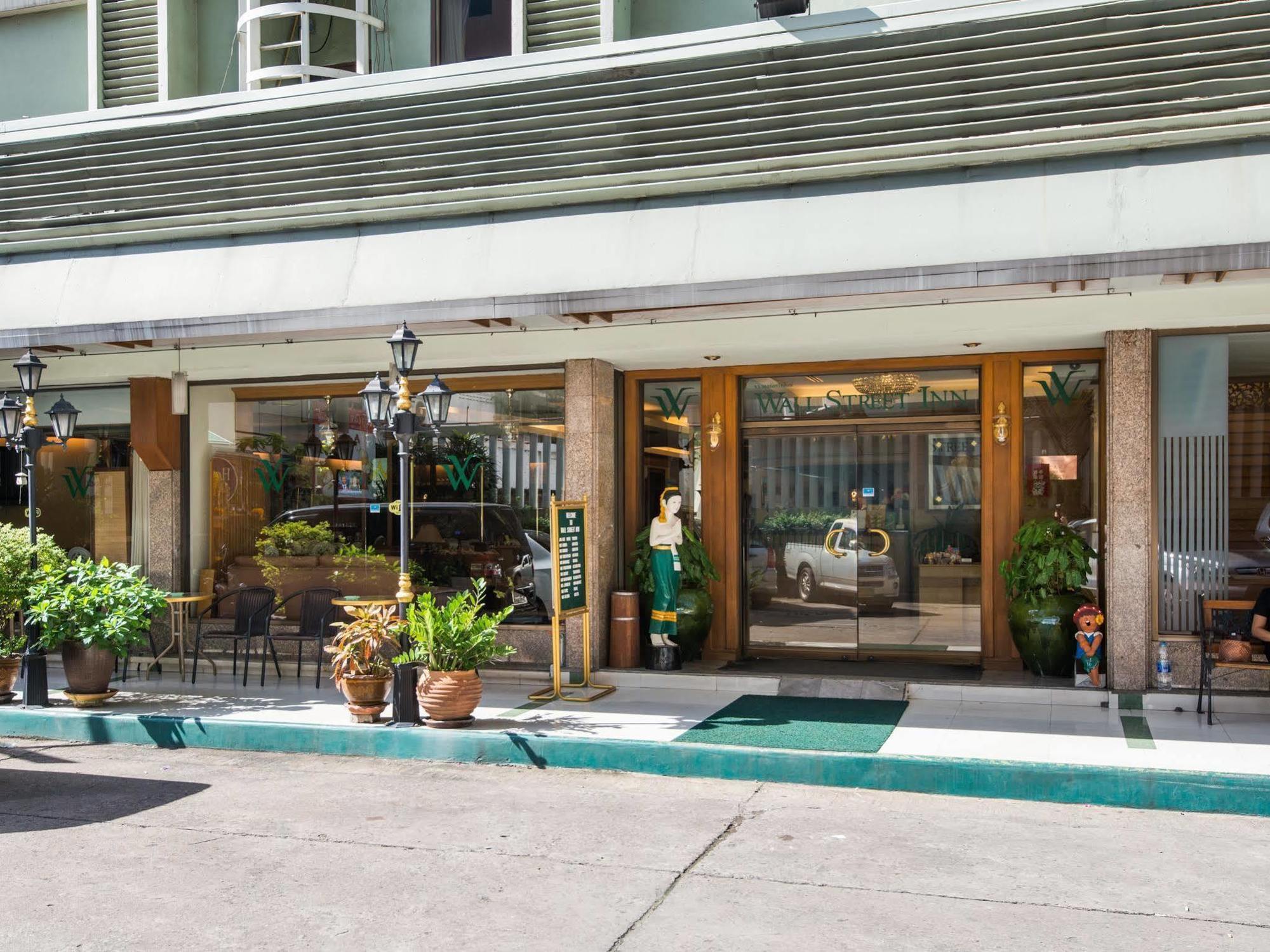 Street Inn, Bangkok