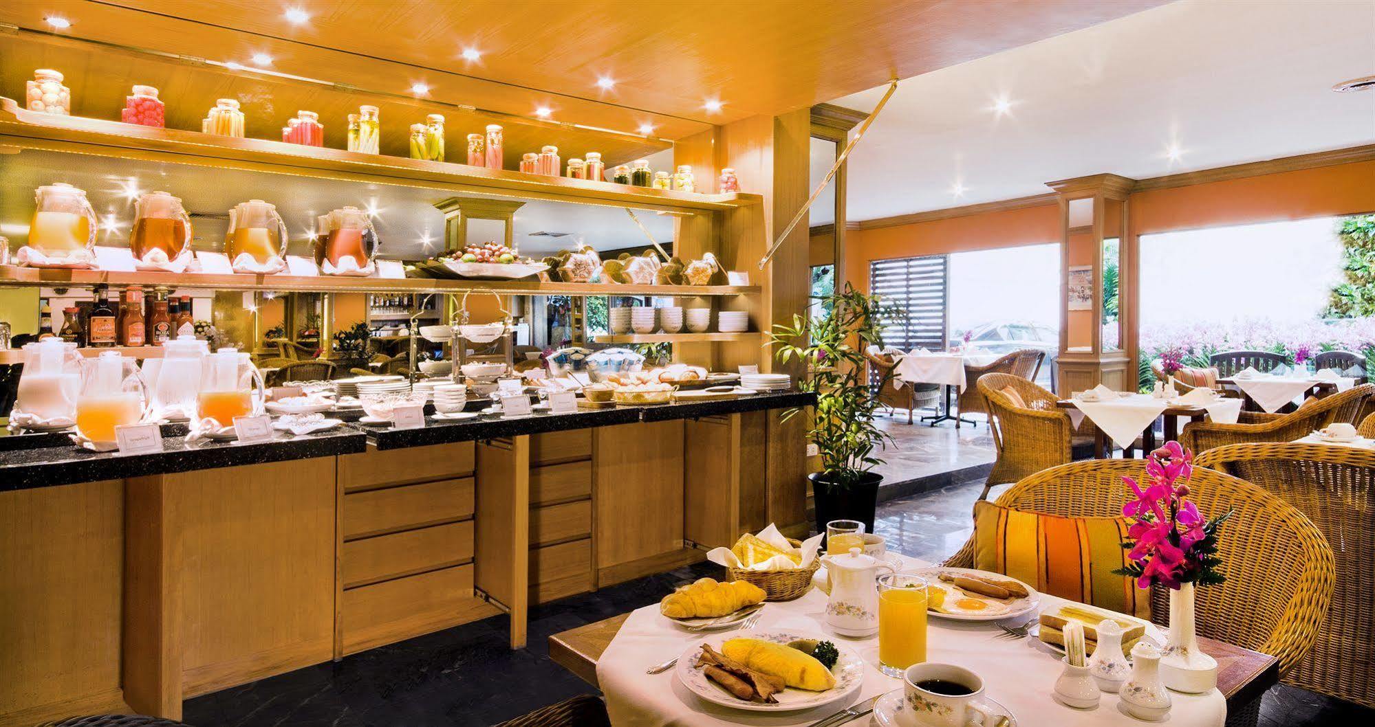The Tarntawan Surawong 4*