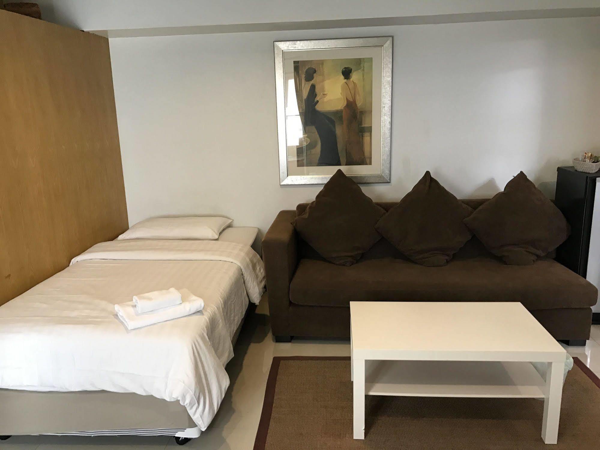 Ratchadamnoen Hotel 4*