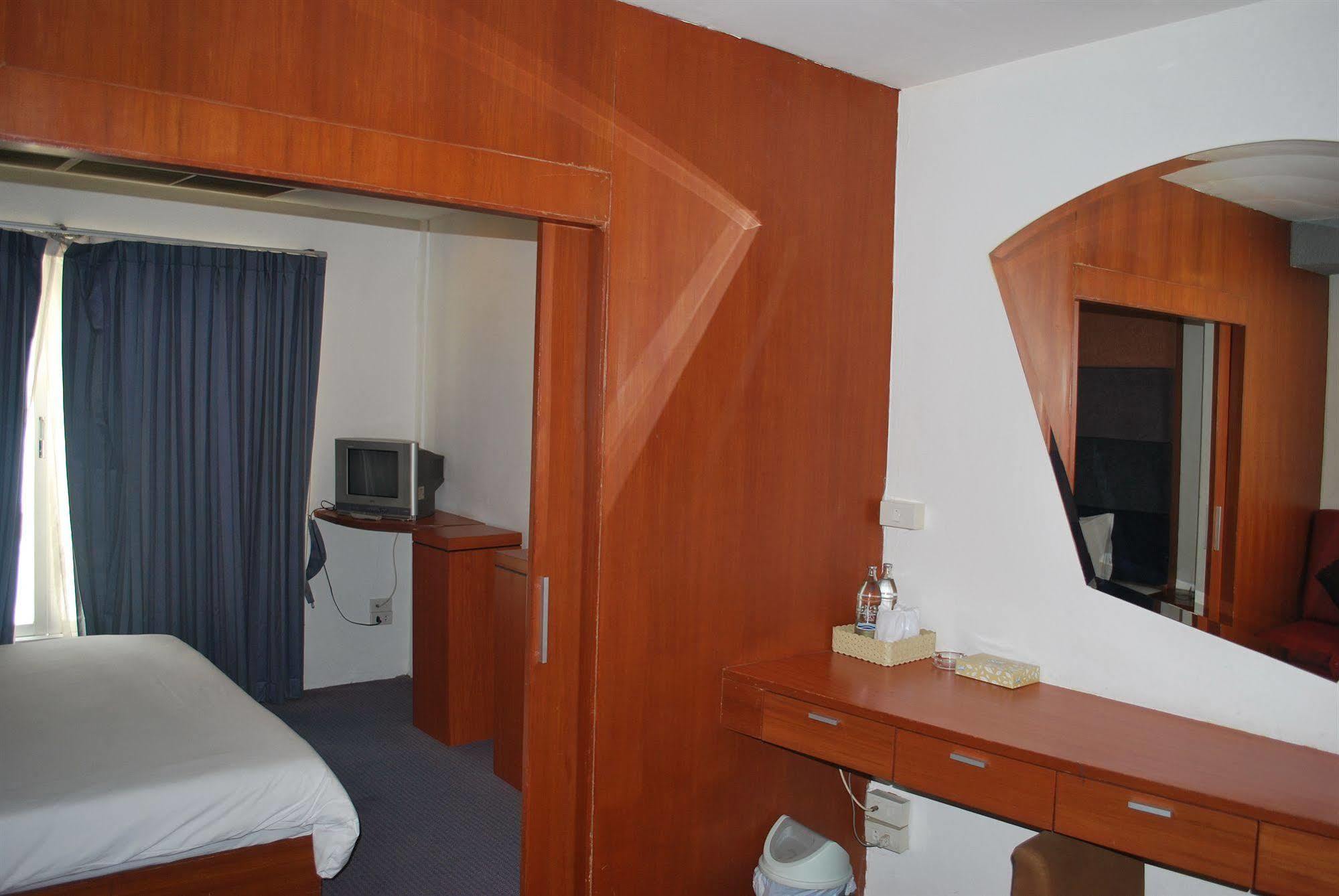 Hotel Suriwongse