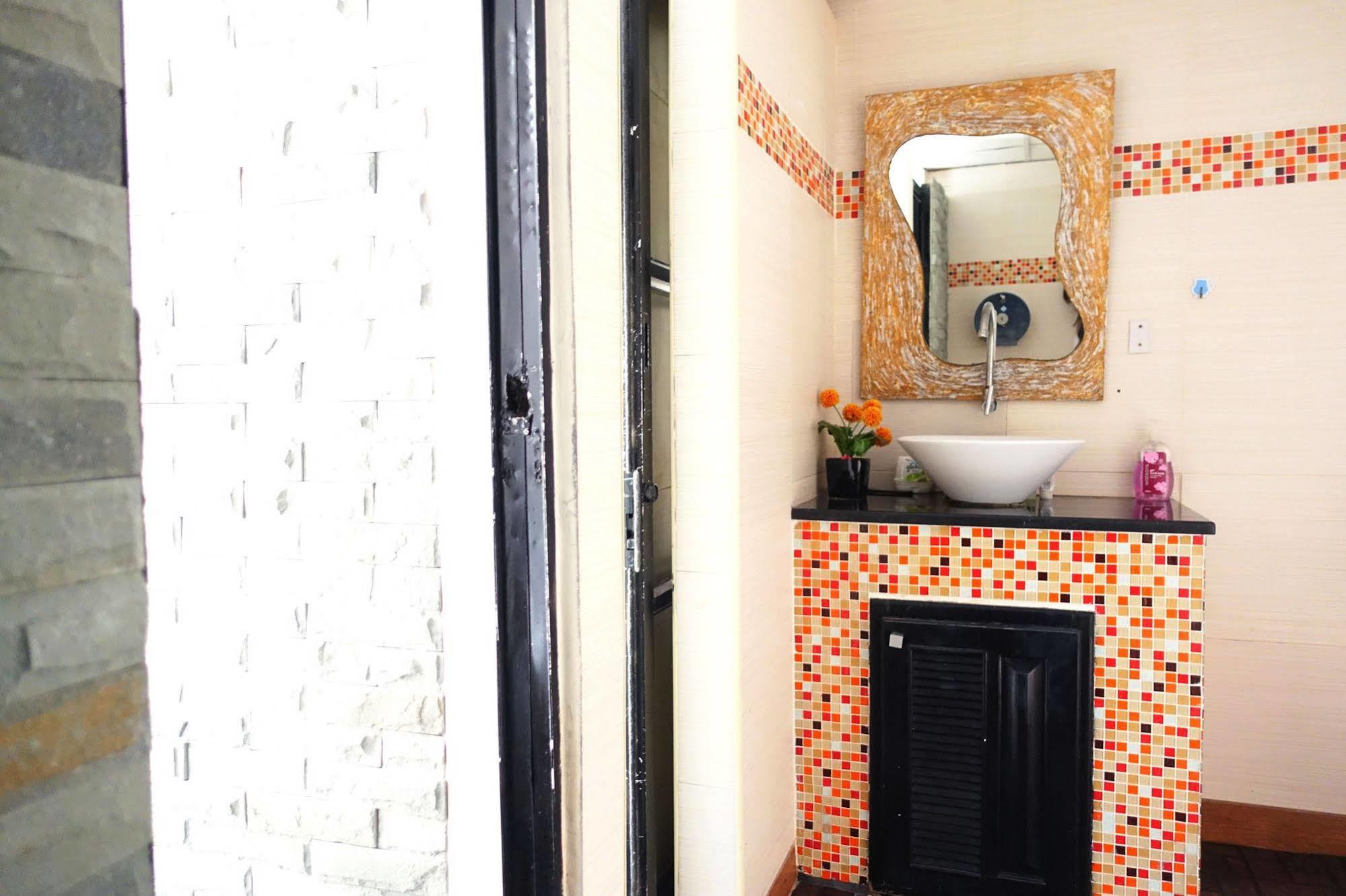 1sabai Hostel
