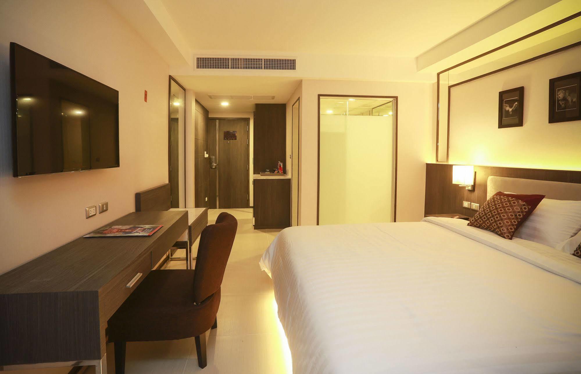 Double One By Aspira Hotel Bangkok