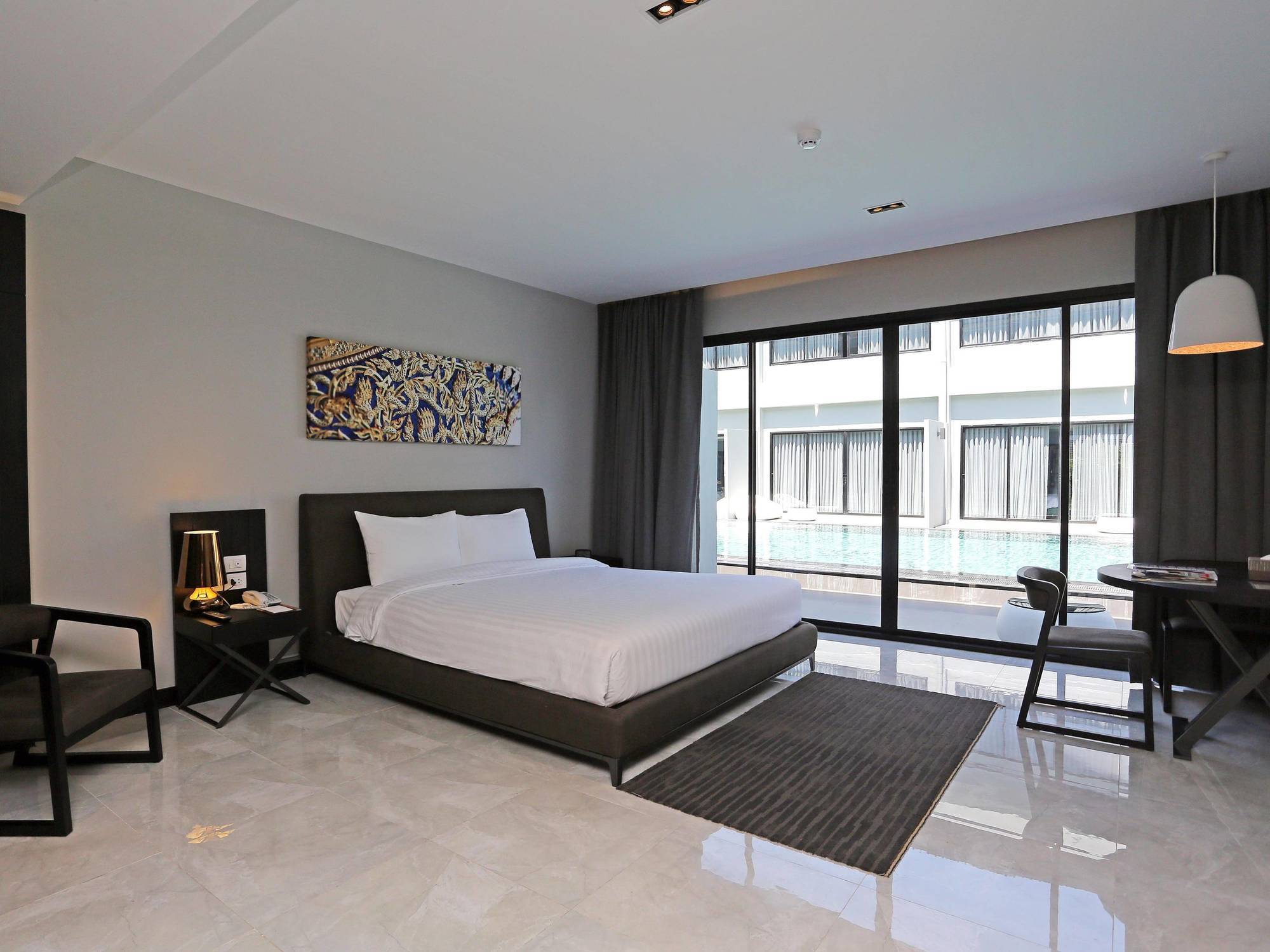 S Ratchada Leisure - Sha Hotel