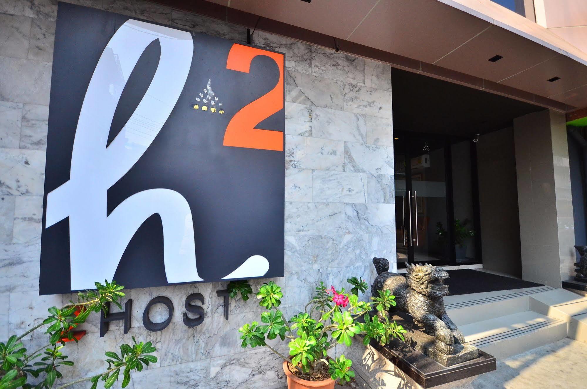 Hostel H2