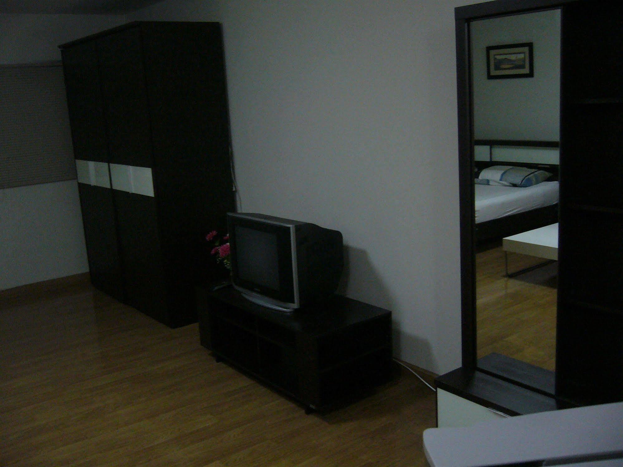 Apartment Impact Muang Thong Thani Service *