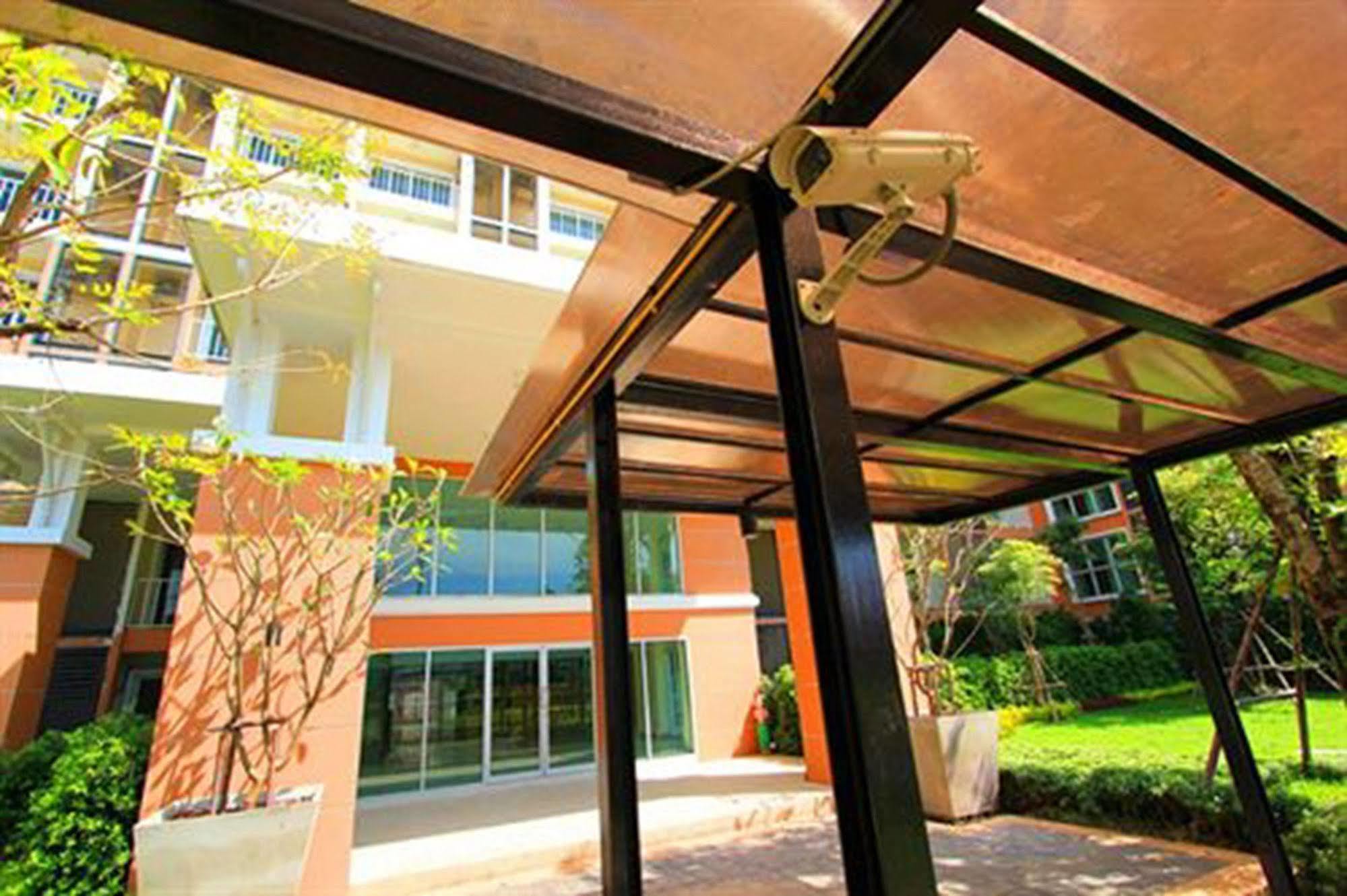 Grow Residences Hotel Bangkok