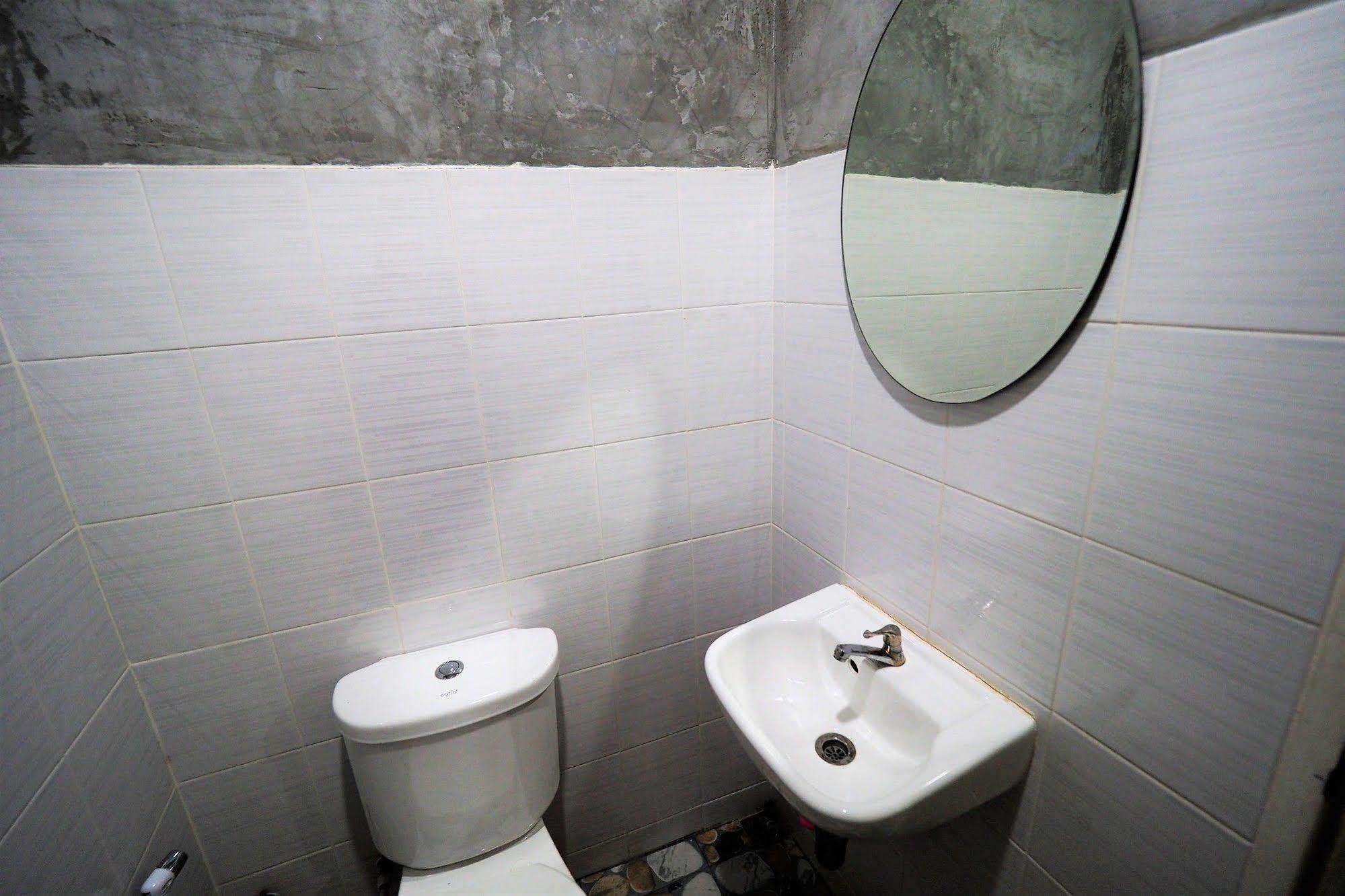 Phoom House 2*