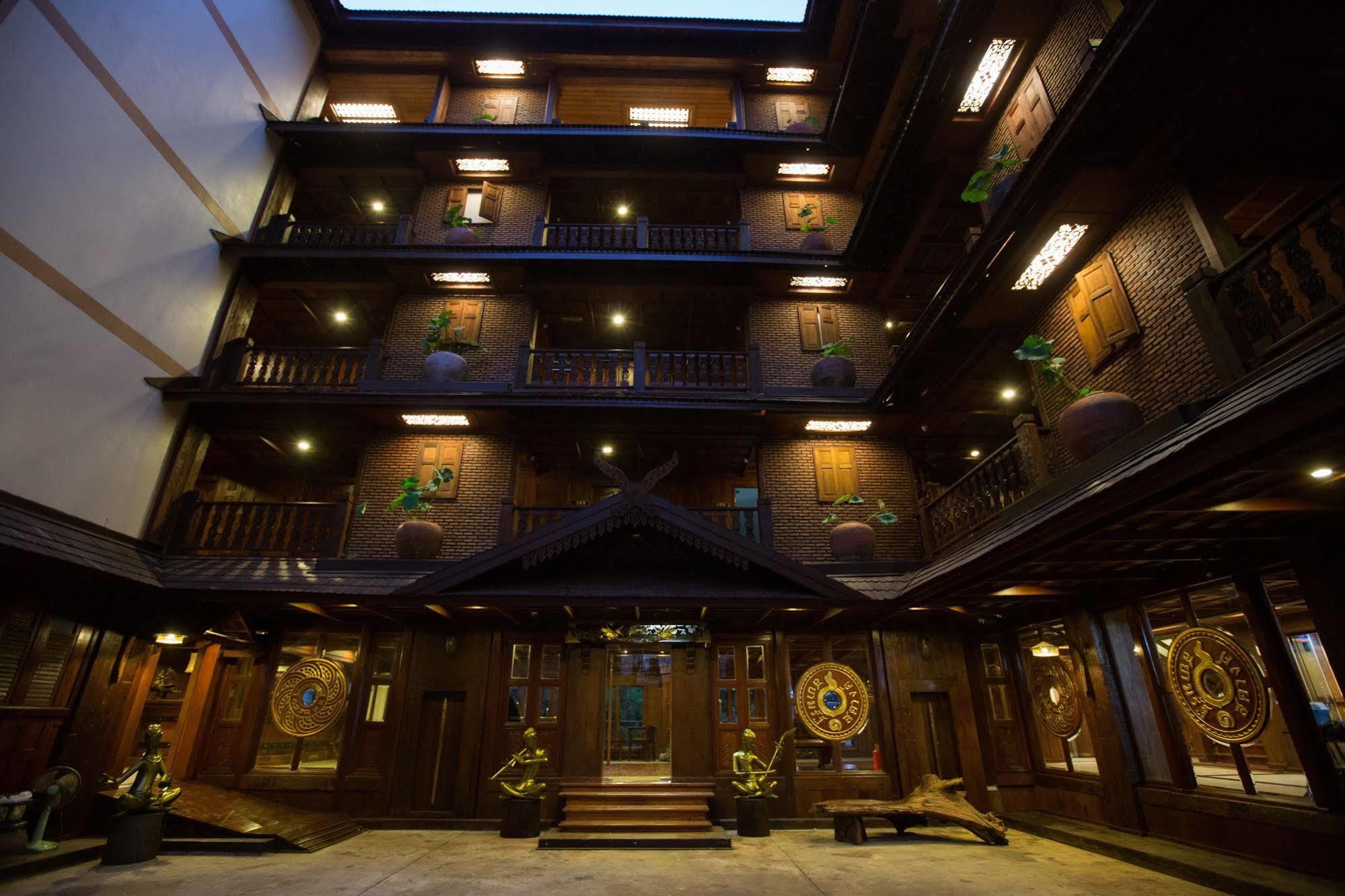 Hotel True Siam Rangnam