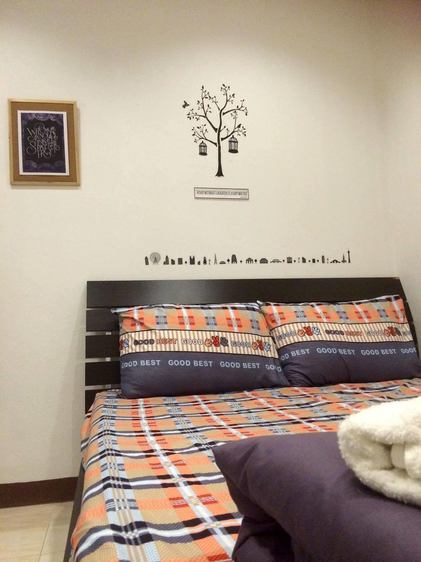 Hostel Wake Up *