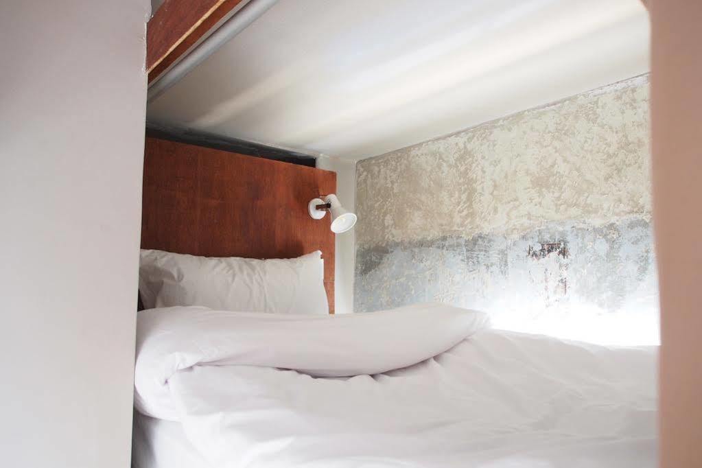 Bangkok Story Hostel *