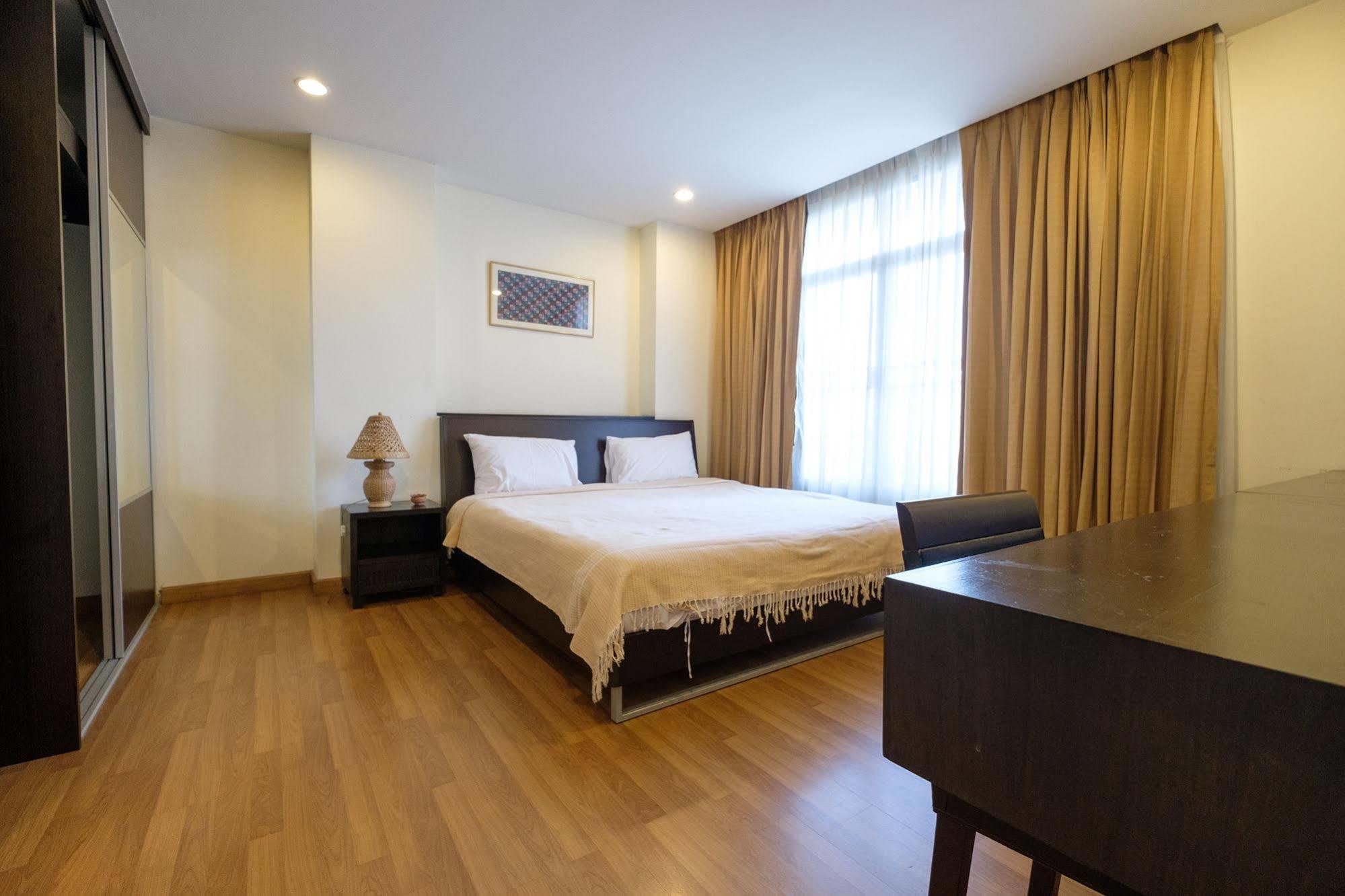 Apartment Chadvara Place Bangkok
