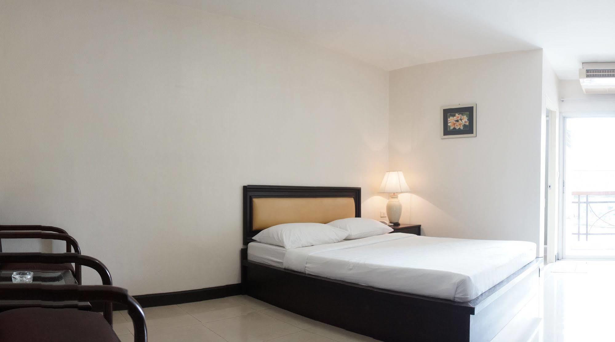 Tanawadee Mansion 3* Bangkok