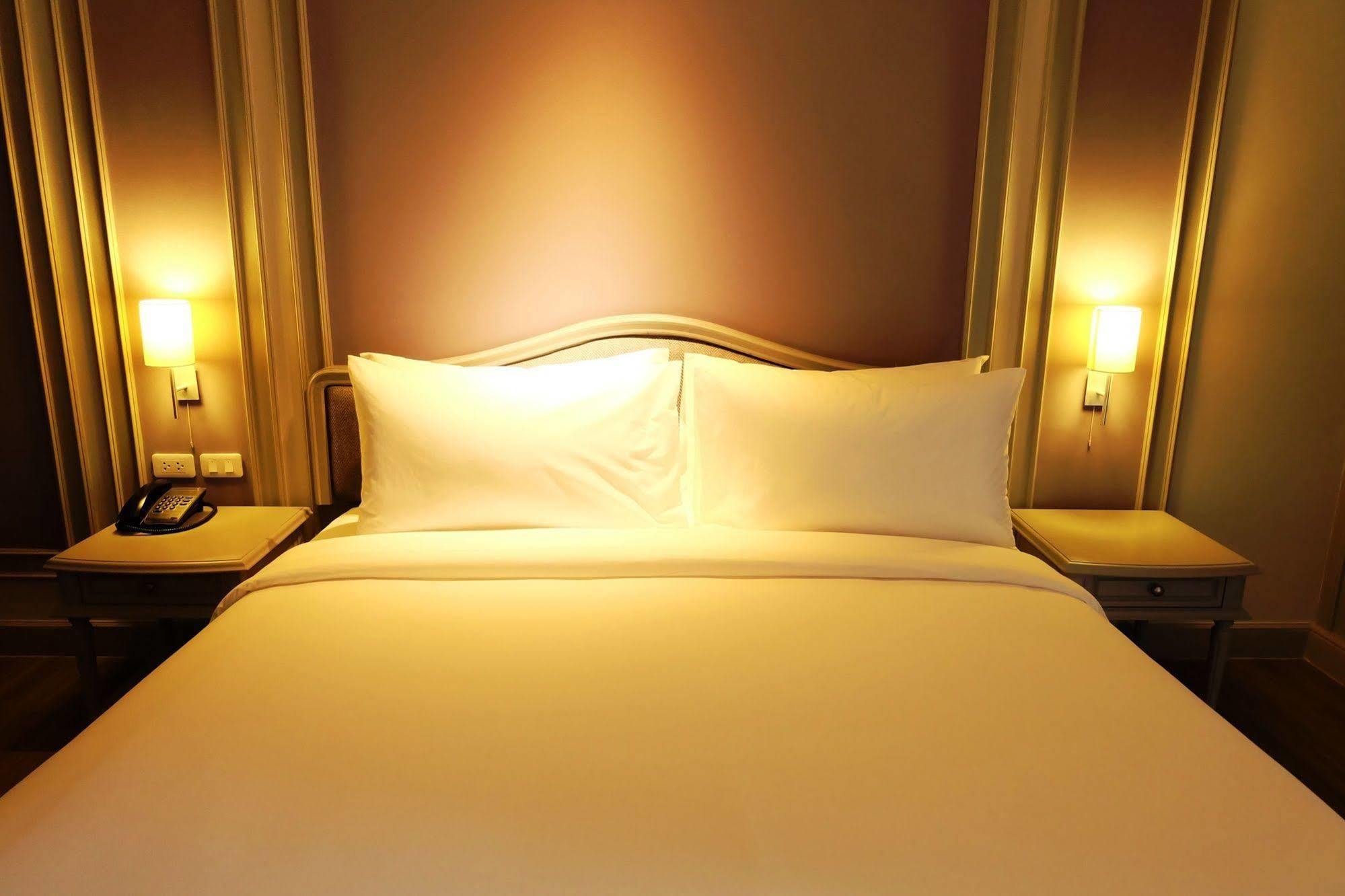 The Pantip Ladprao 5*