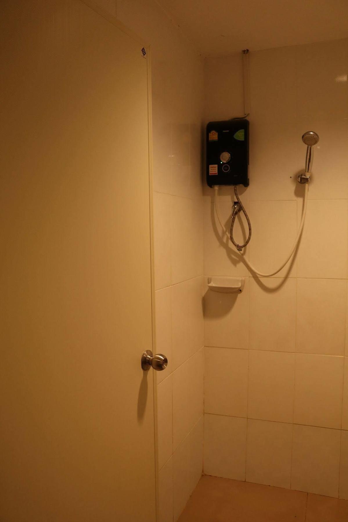 Suksawad Hotel