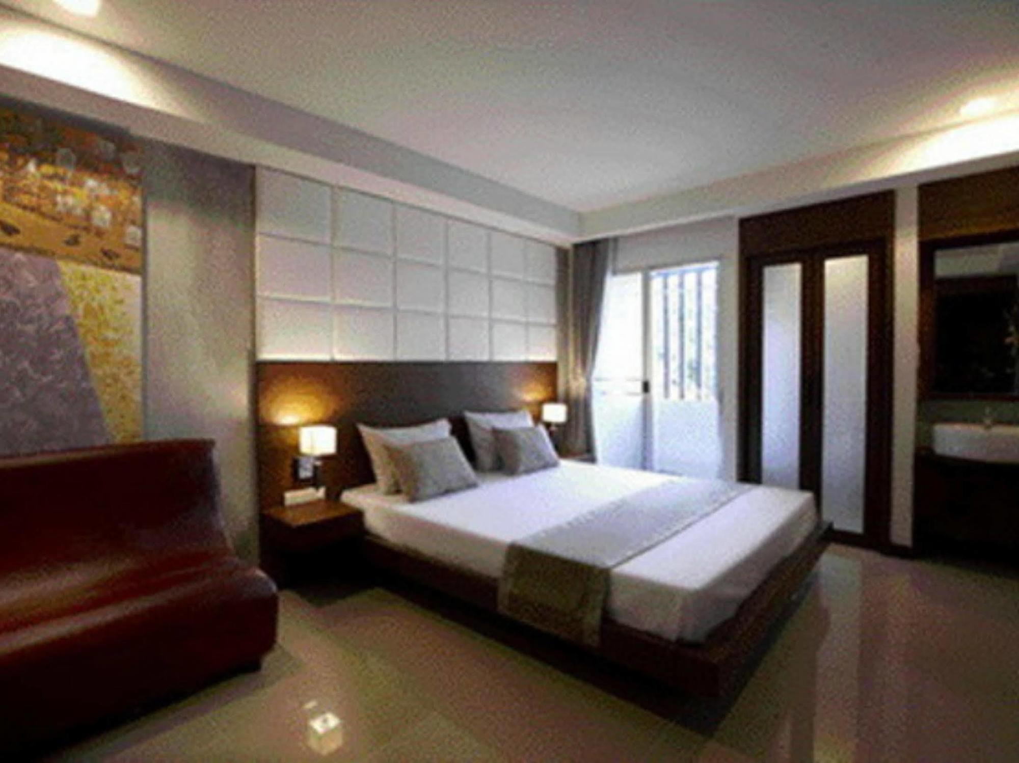 Hotel Collection O The Cha Cha 3*