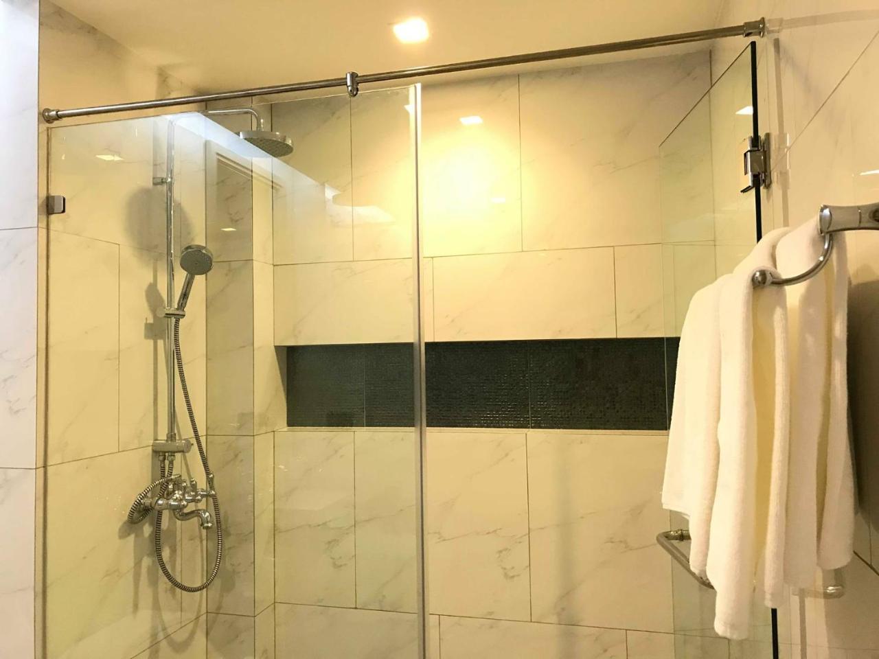 Baan Neeracha Aparthotel Bangkok