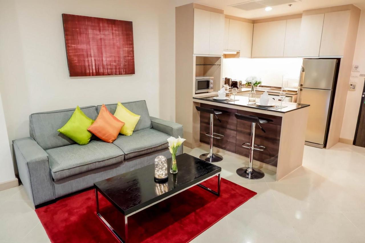 Aparthotel Park Village Rama Ii