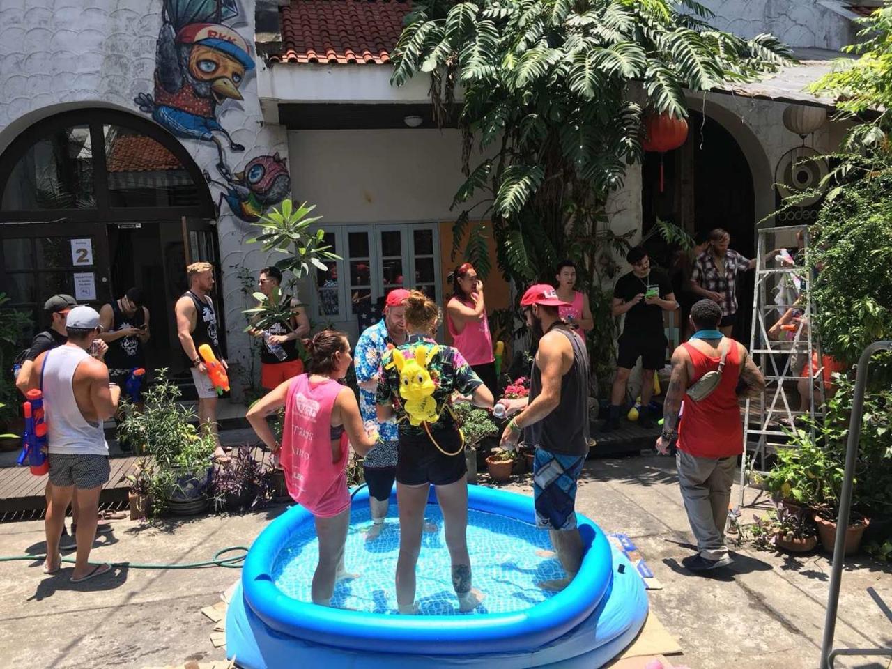 17you Albergue Bangkok