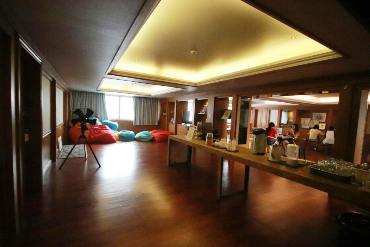 Glur Pratunam Hostel Bangkok