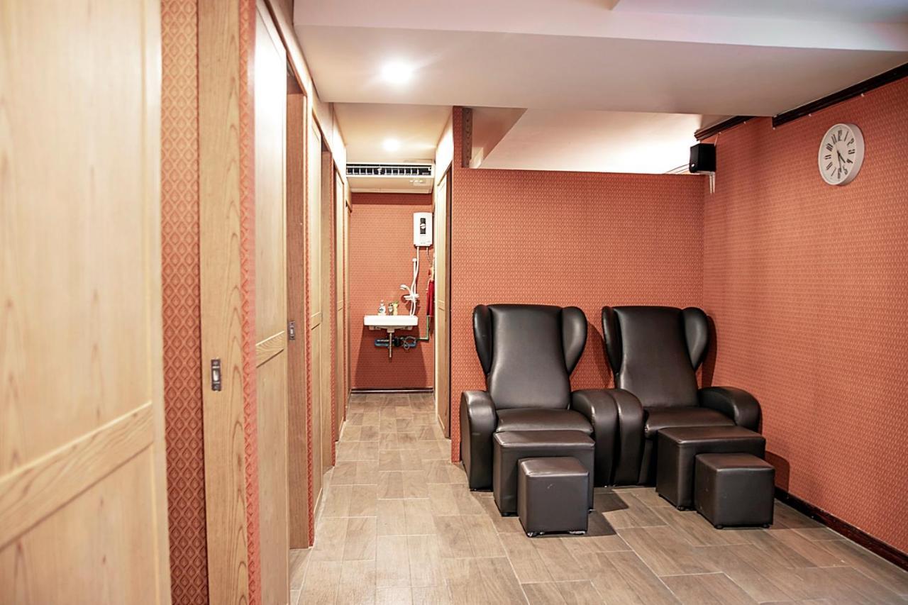 Hotel J&y Latphrao 35 3*