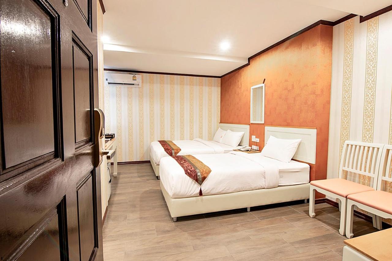 Hotel J&y Latphrao 35 3*