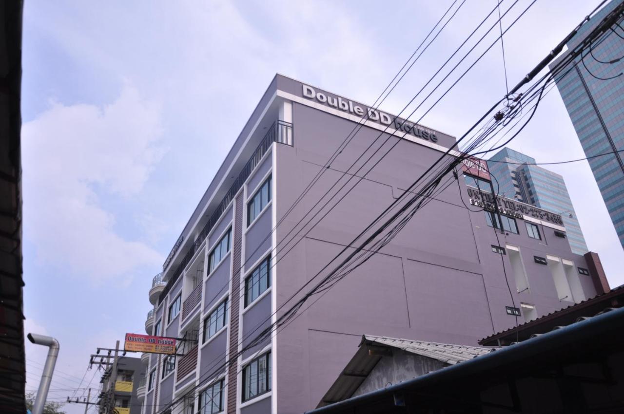 Double Dd House At Mrt Sutthisarn Bangkok