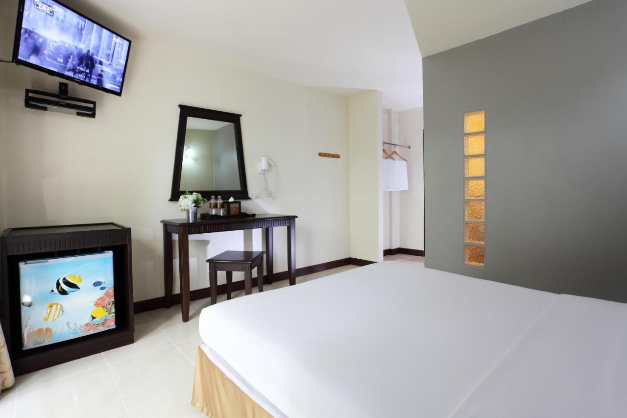 Rambuttri Village Plaza Inn 3*