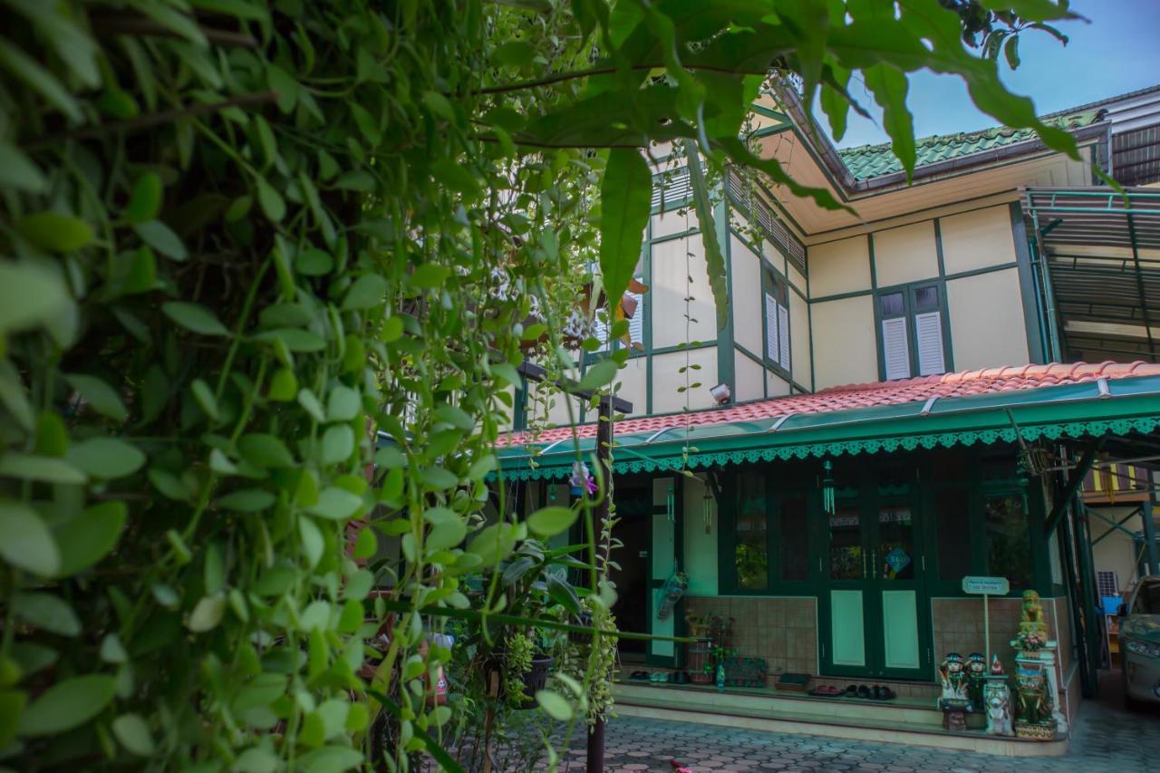 Samsen Sam Place Homestay