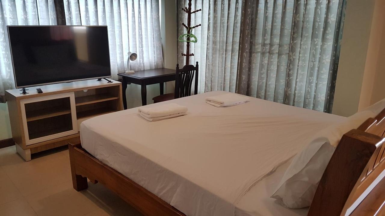 Samsen Sam Place * Bangkok
