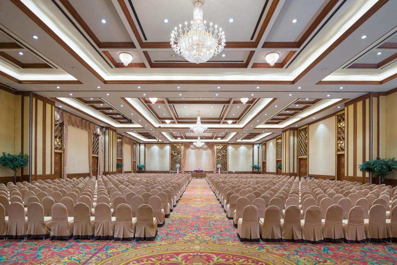 Prince Palace 4*