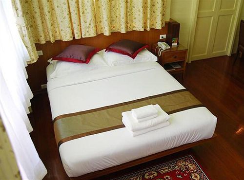 Hostel Baan Dinso
