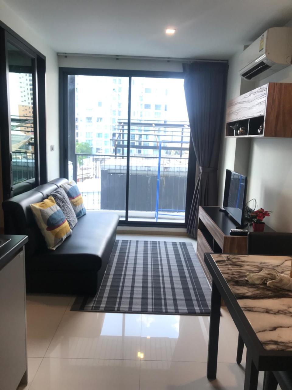 Hue Sukhumvit Phra Khanong Apartment *
