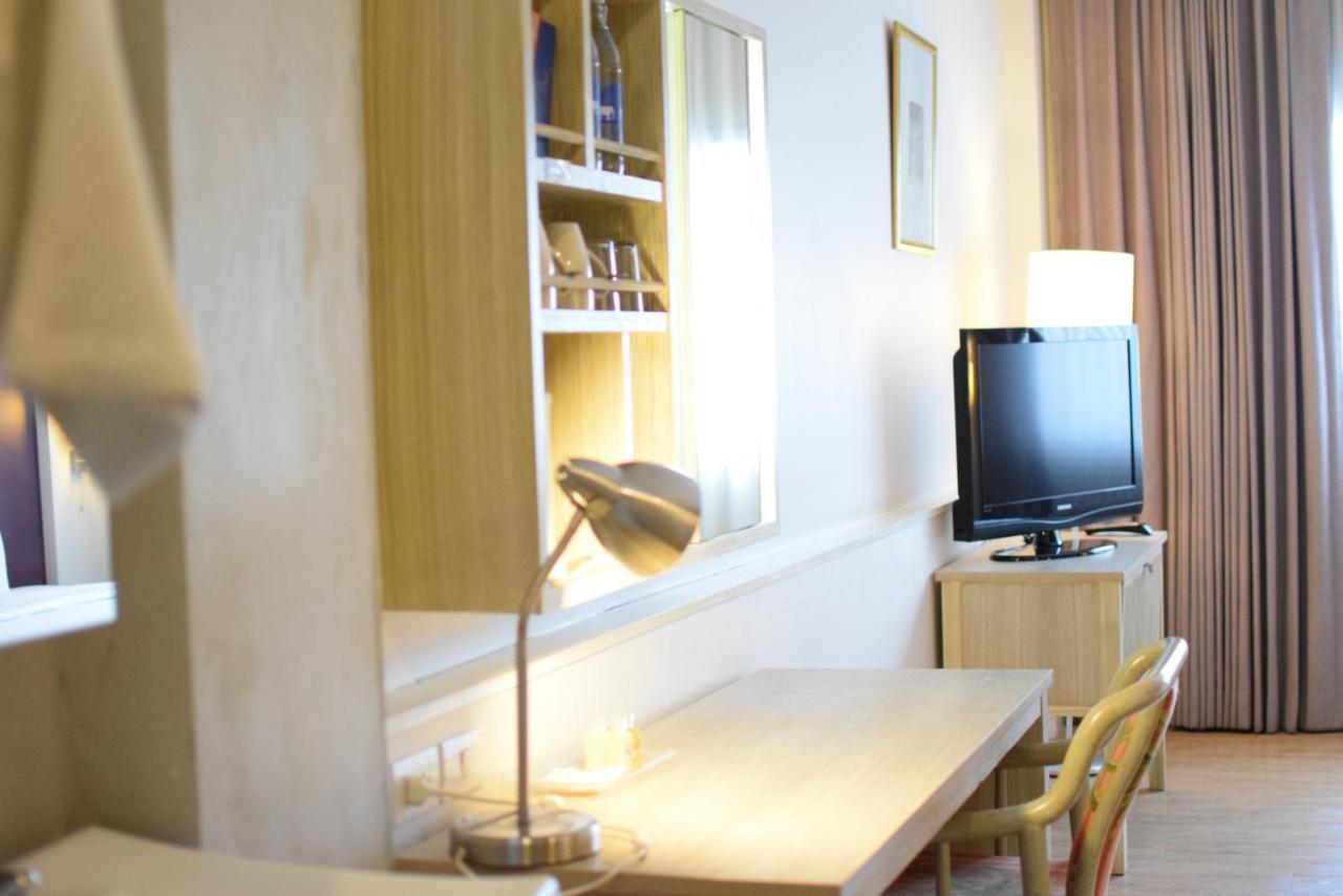 Trang Hotel, Hotel Bangkok