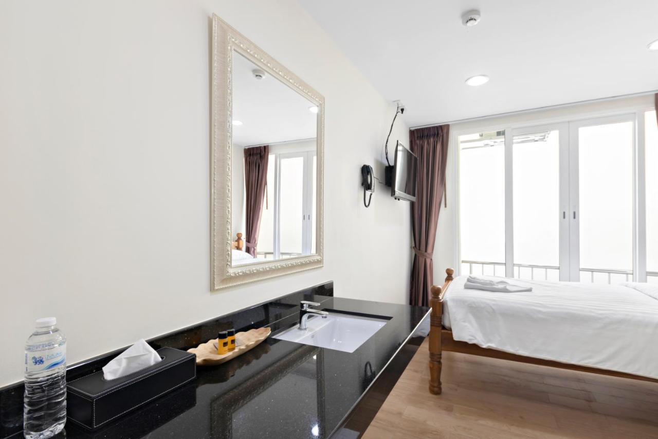 Royale 8 Bangkok
