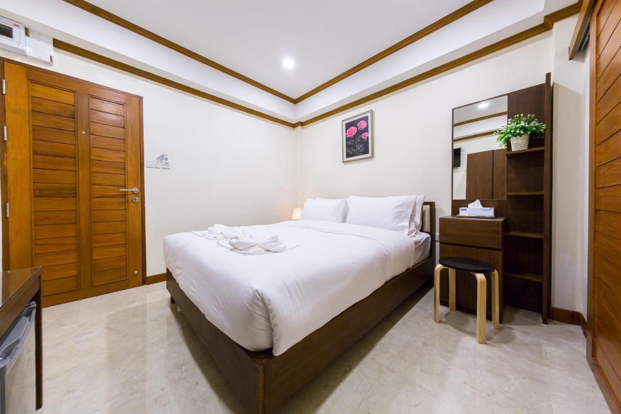Hostel Suthep & *