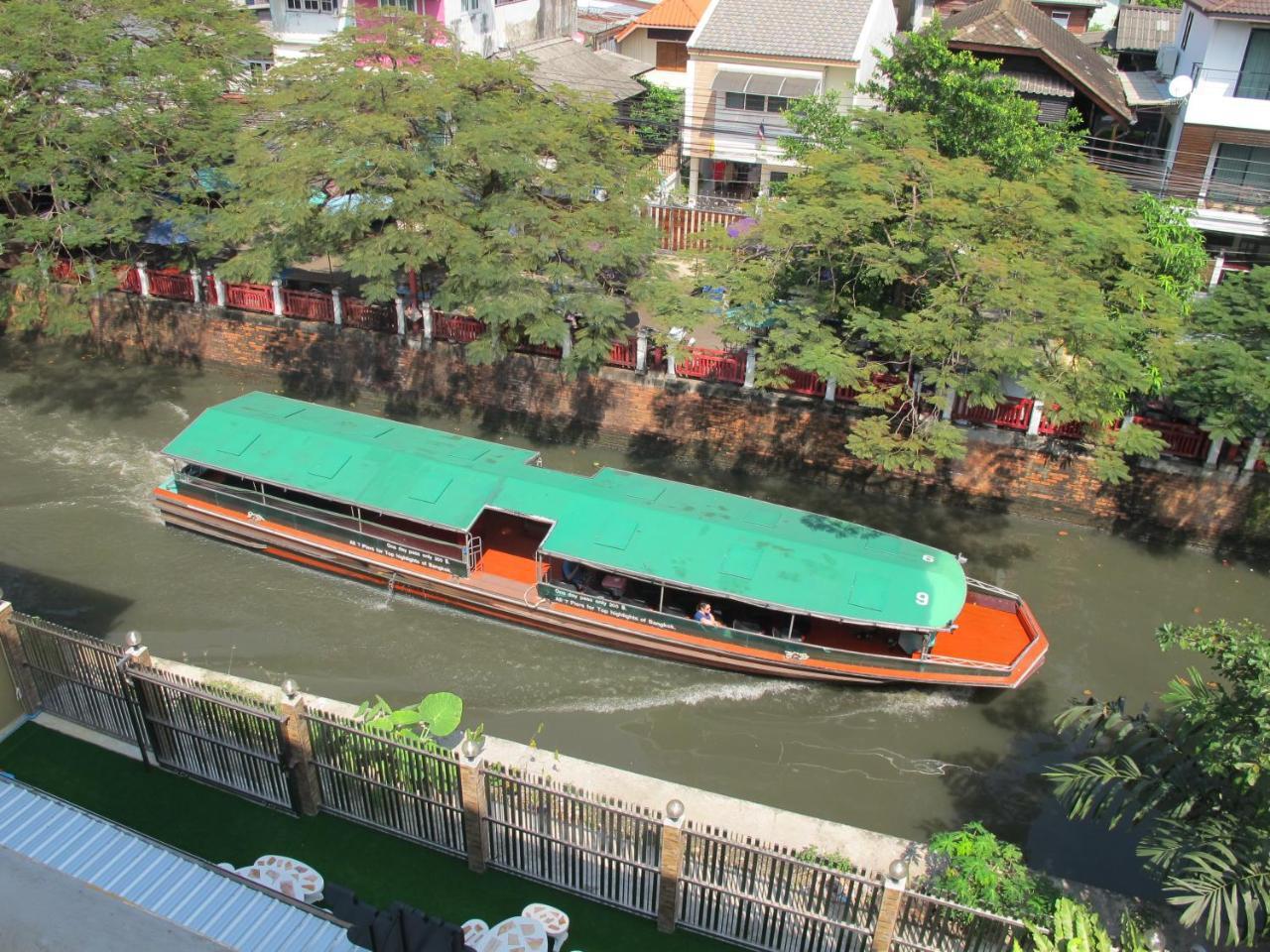 Baan Wanchart Hostel *