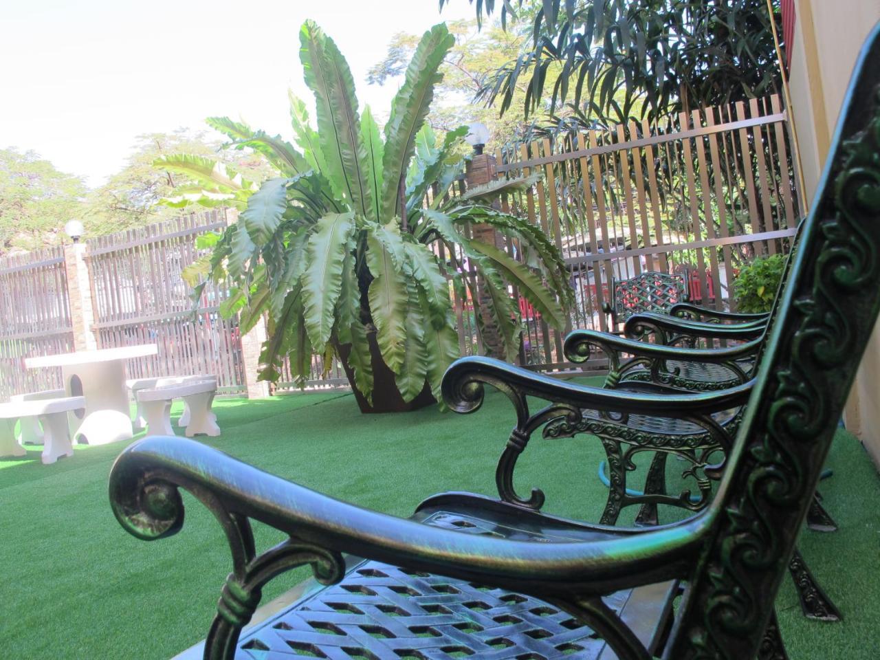 Baan Wanchart Hostel Bangkok